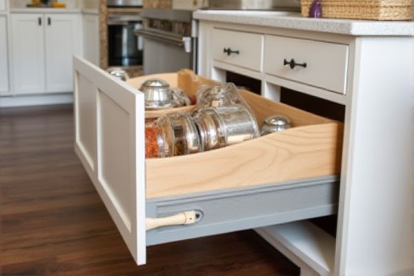 Pull-Out Caddy vs. Fixed Cabinet: Which Storage Solution Is Better?