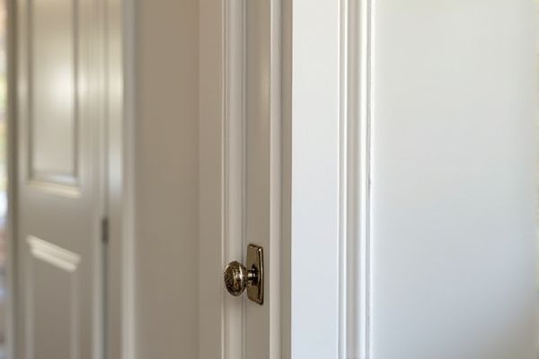 Wall Hook Rail vs. Door Hook Rail: Which Is Best for Your Space?